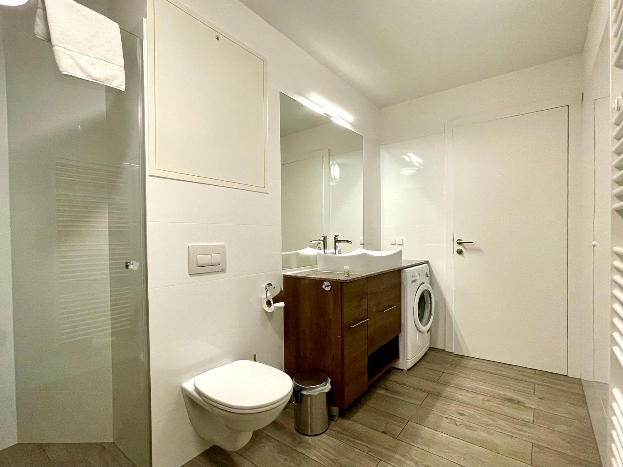 Apartments4You Wina Bagian luar foto