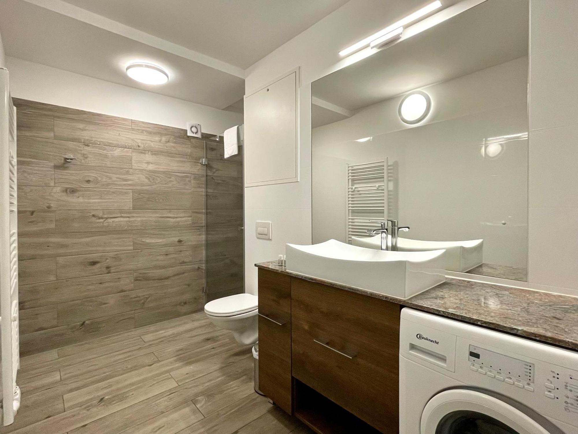 Apartments4You Wina Bagian luar foto