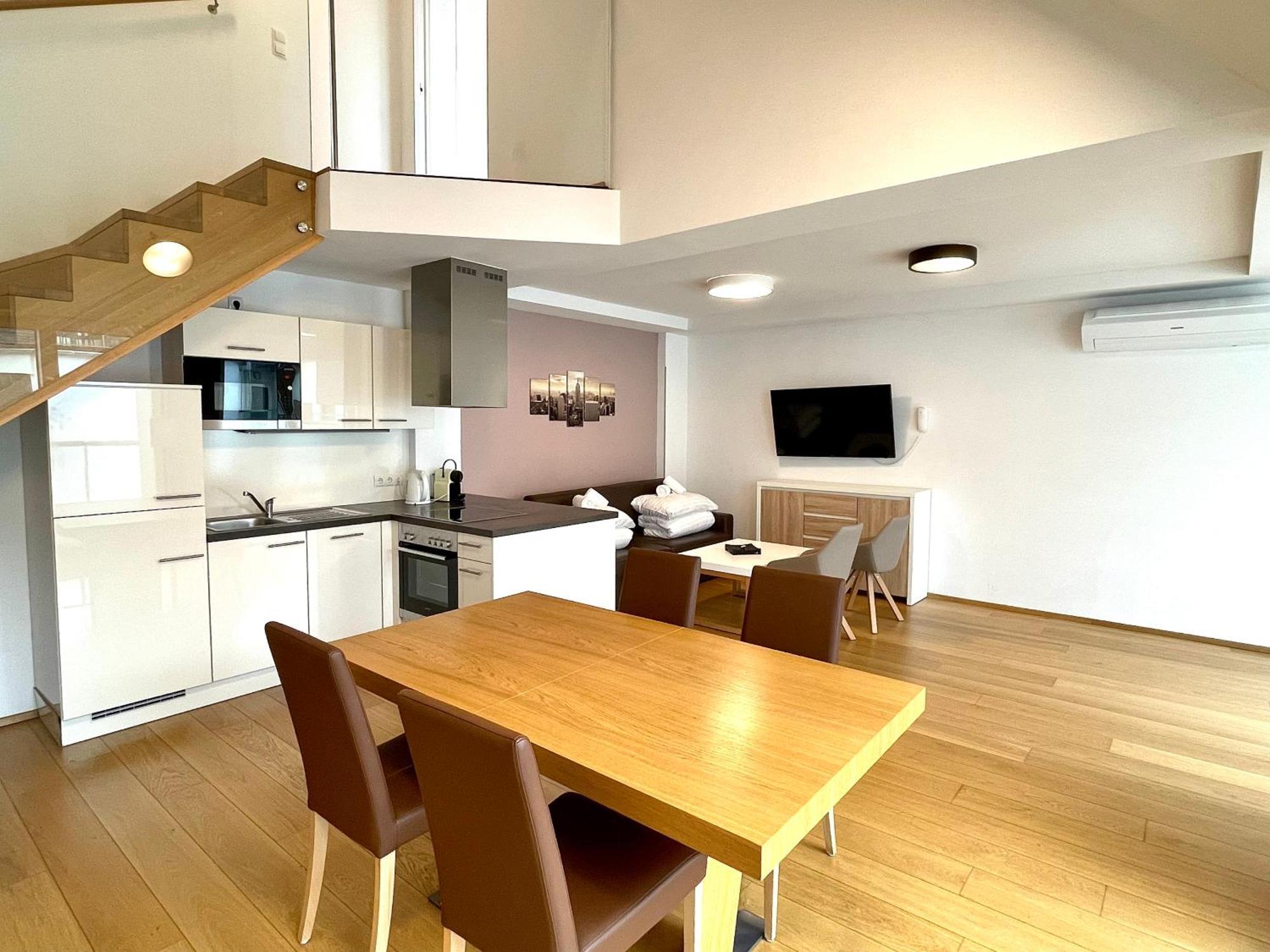 Apartments4You Wina Bagian luar foto