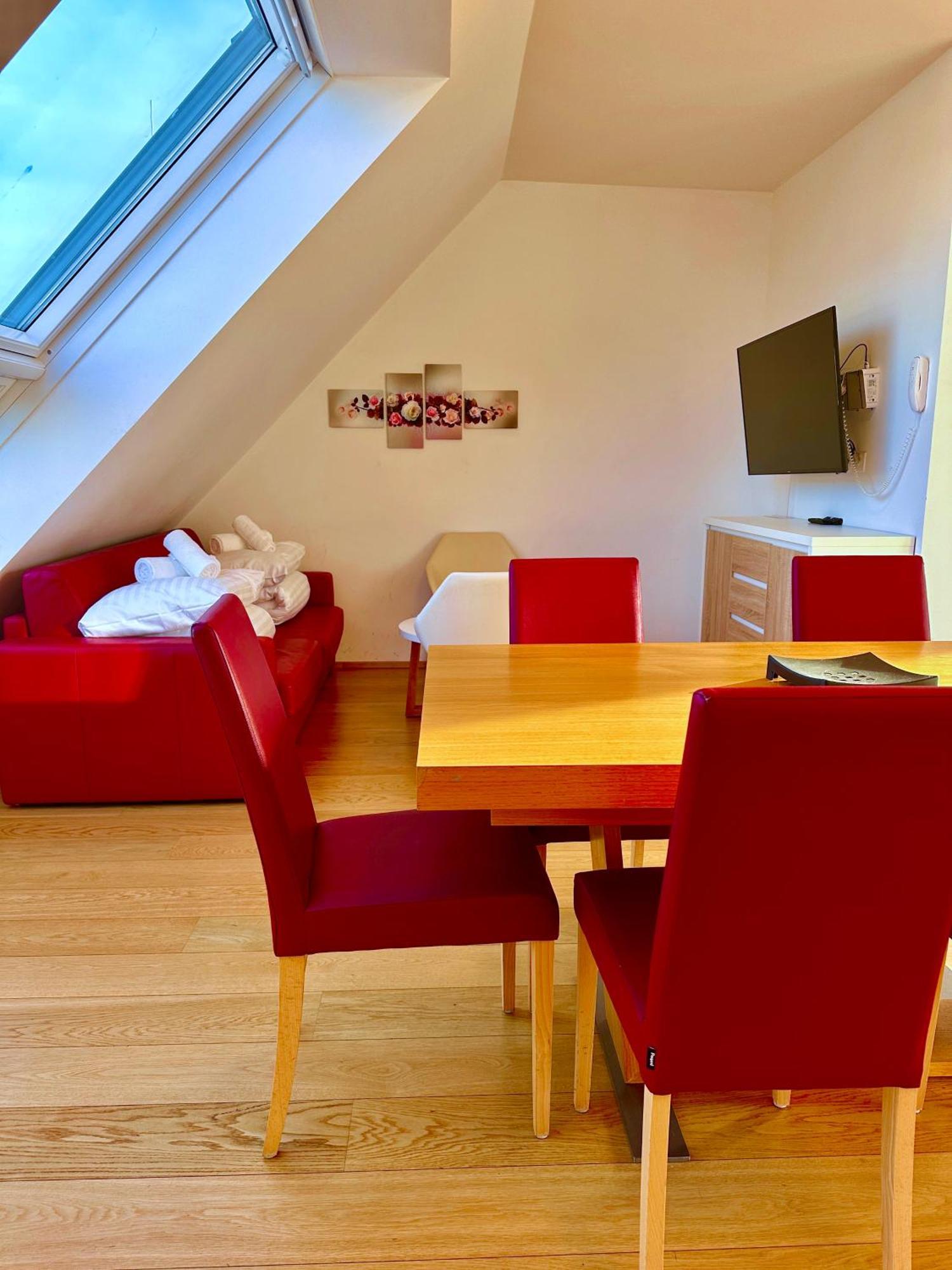 Apartments4You Wina Bagian luar foto